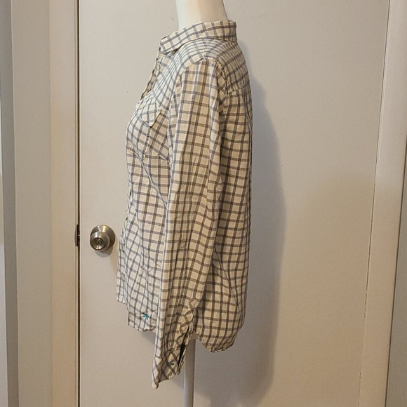 Talbots White, Grey, and Silver Button Down Shirt - Picture 3 of 6